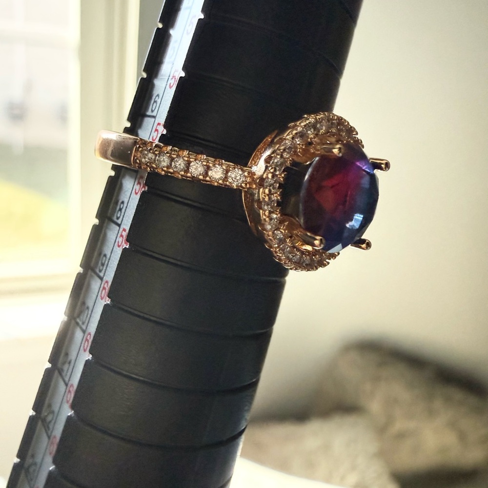 NEW! Pretty Bird Jewelry Gold Halo Ring with Pink Purple Center Stone size 8 - Picture 16 of 16